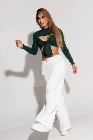 Sudadera de corduroy blanca con tejido acanalado y capucha, ideal para looks casuales o urbanos con estilo retro.